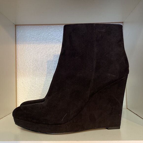 Guess Kelson Womens Ankle Booties Suede Black Wedge Side Zip Casual - Picture 2 of 13